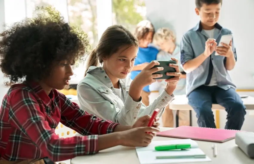Kids safety on social media-blog post